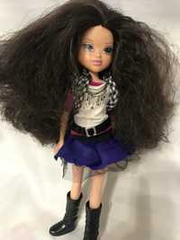 Кукла Moxie студентка