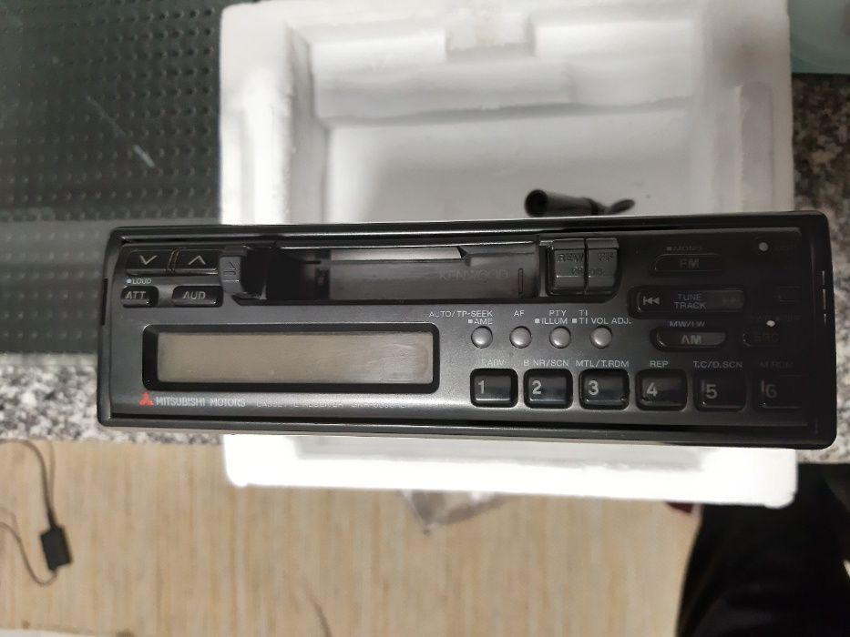 Auto-Rádio Kenwood