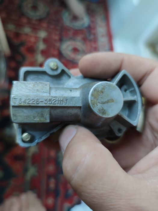 Продам головку соединительную! МАЗ, КАМАЗ! Новые!