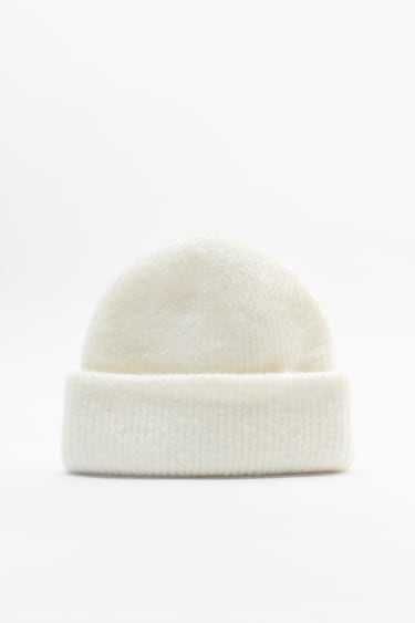 Теплая женская шапка в рубчик Zara