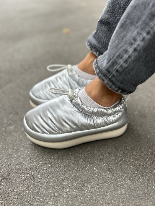 Ugg клоги сліпони 35-35,5