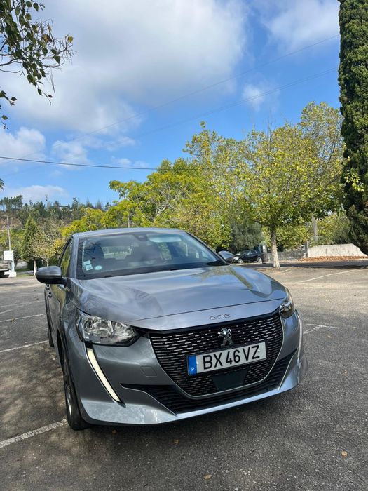 Peugeot E-208 iva dedutivel