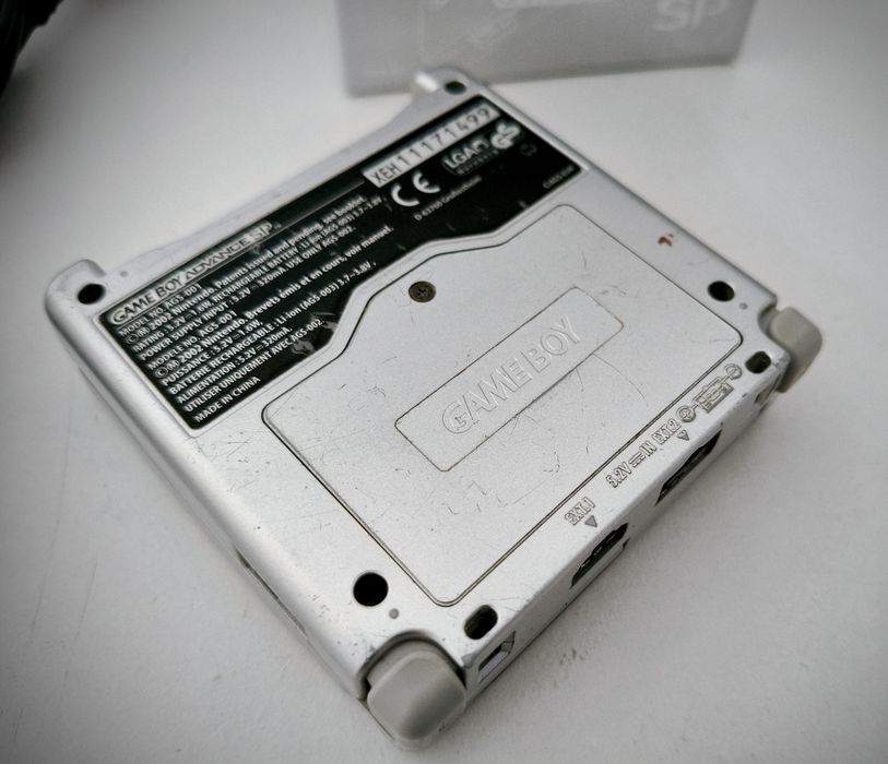 GameBoy Advance SP