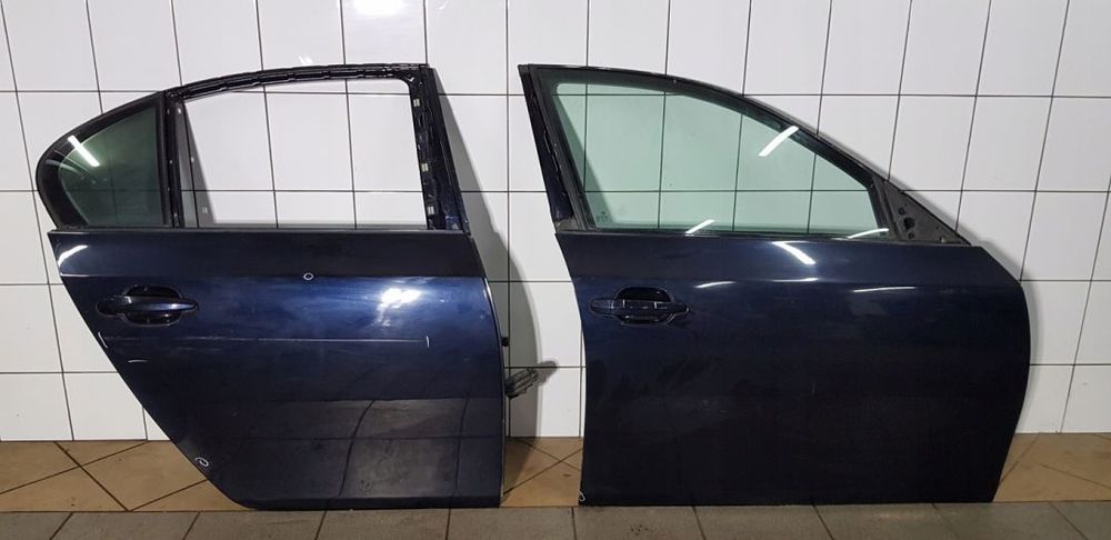 BMW E60 Drzwi Prawy Tył