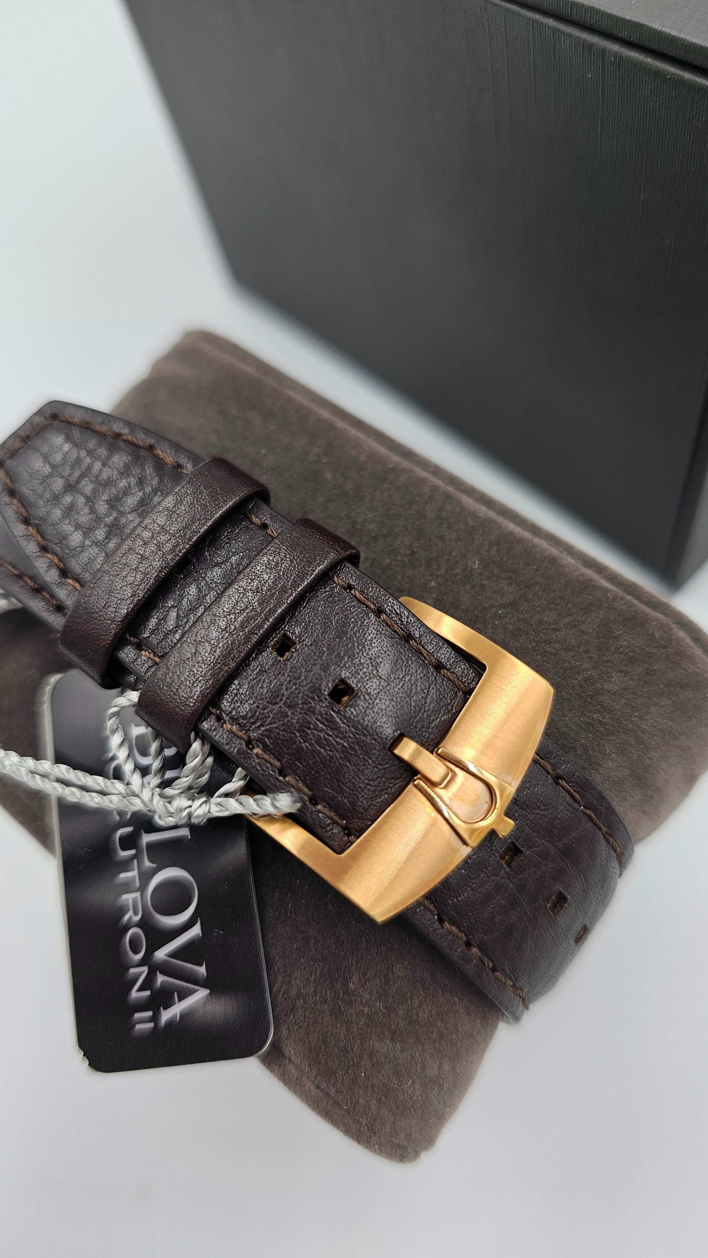 Zegarek męski Bulova Accutron II różowe złoto Piękny Elegancki