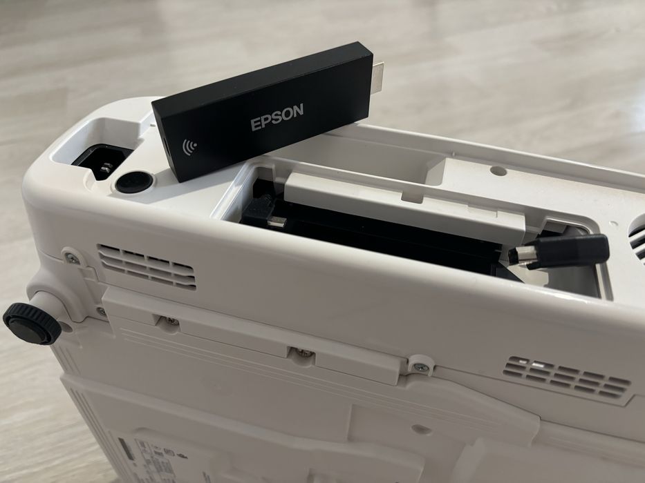 Projektor LCD Epson EH-TW5820 biały