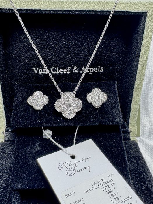 Золотий набір з діамантами у стилі Van Cleef