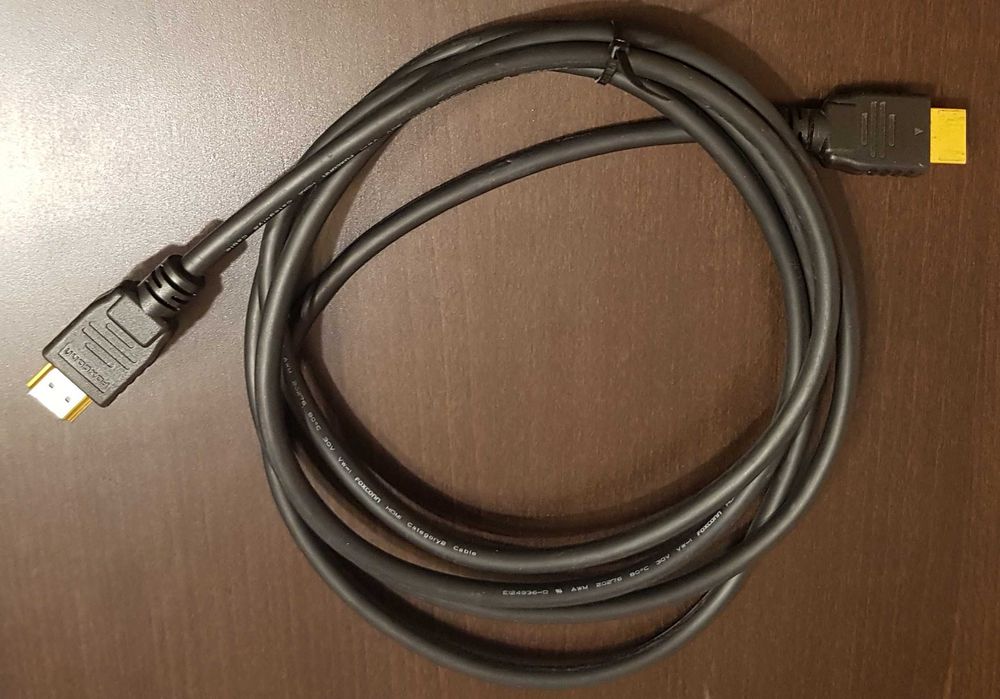 Кабелі HDMI (на вибір)