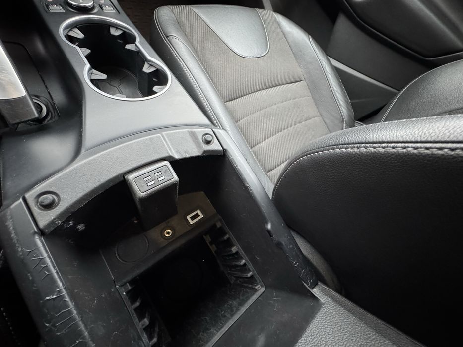 Продаєтся Ford Kuga 2015 року