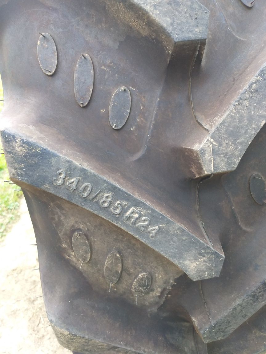 Koła 16.9 R34, 13.6 R24 New Holland, Case, Nowe 2025