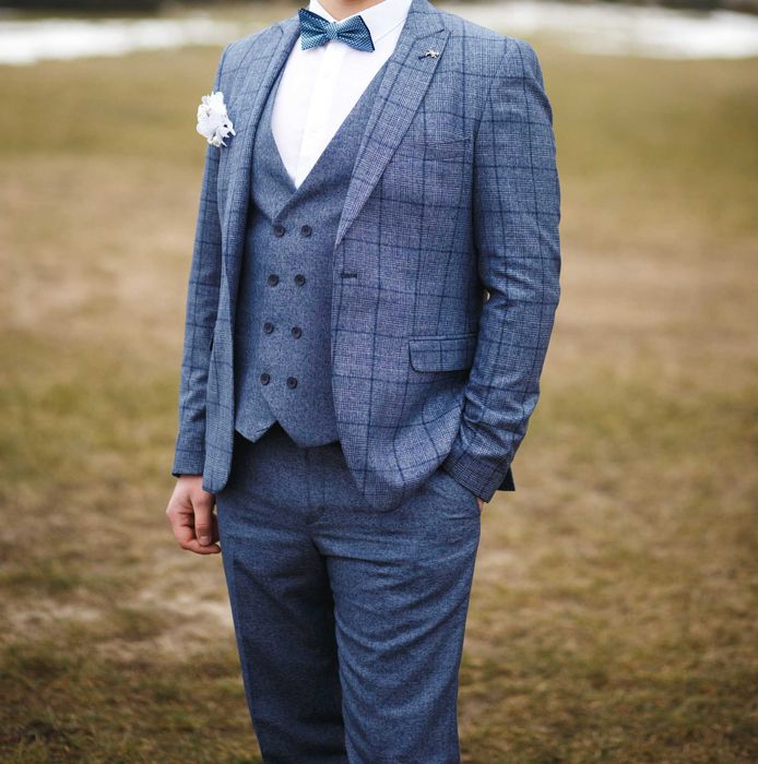 Чоловічий брючний костюм