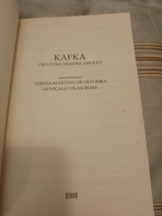 Kafka um livro sempre aberto-T -Boas-Deriva8E-Planta Coentros5EDesde2E