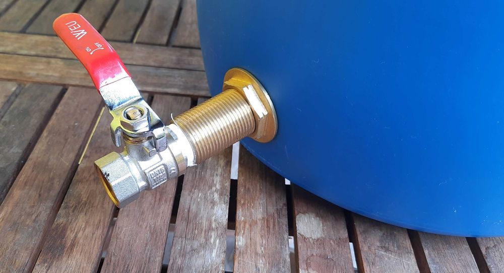 Hydroponika zbiornik 17 l na jedną roślinę.