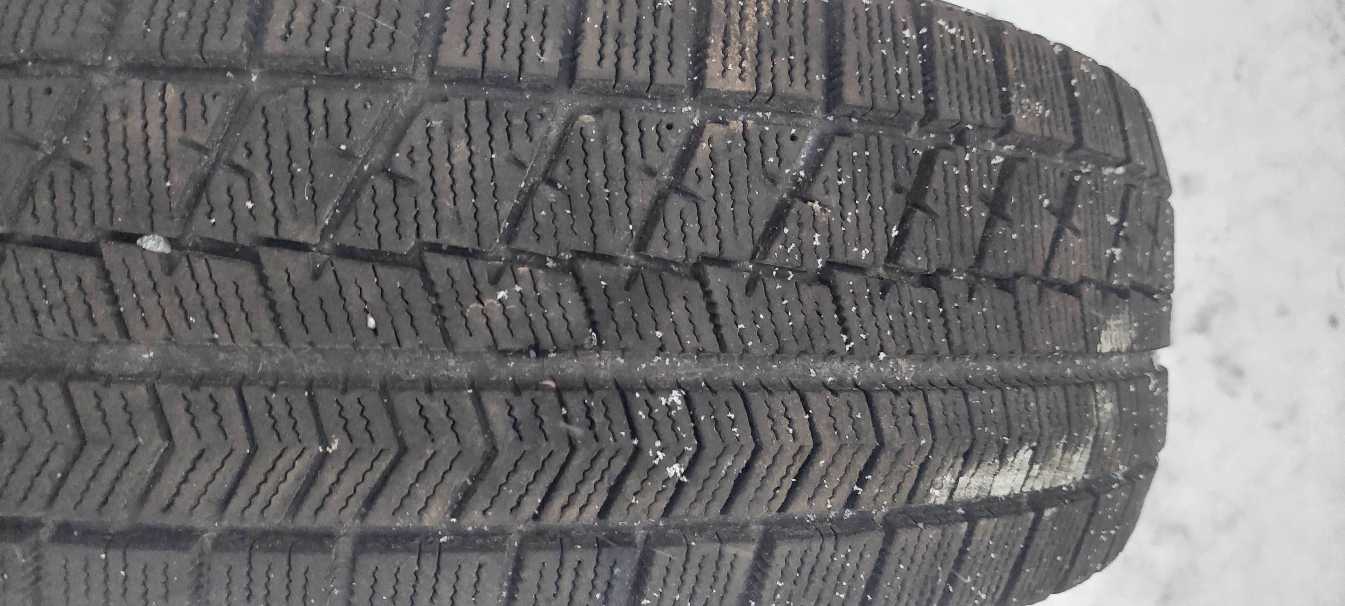 Резина R15 185/65 Bridgestone 4шт