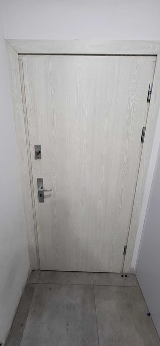 Drzwi Antywłamaniowe B-30 Pol-skone z zamkami