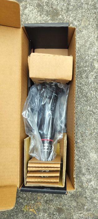 rock shox yari rc 150mm nova