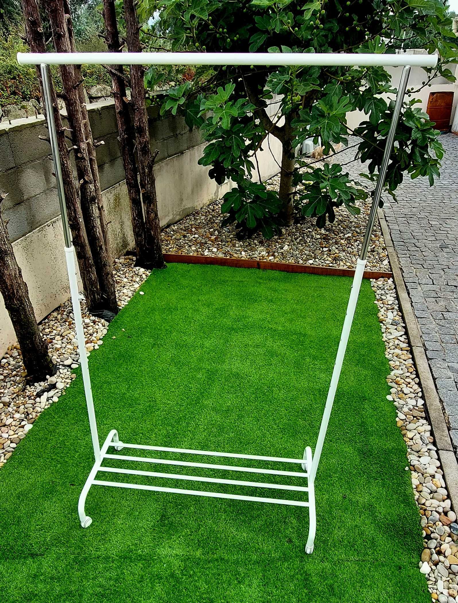 Suporte para cabides RIGGA (IKEA)