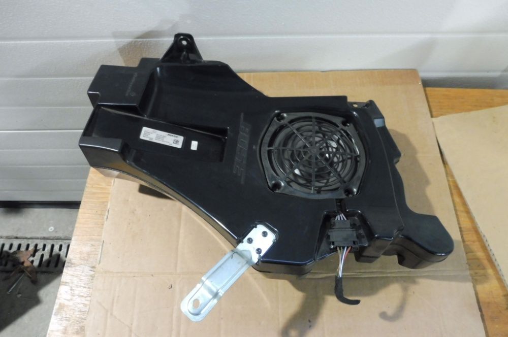 Audi A3 S3 8P Subwoofer bosse Głośnik