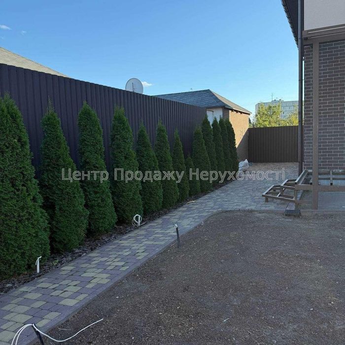 Продам будинок (дом) .Є-оселя