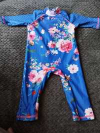 Strój kąpielowy kostium dla dziewczynki niebieski w kwiaty 68-74