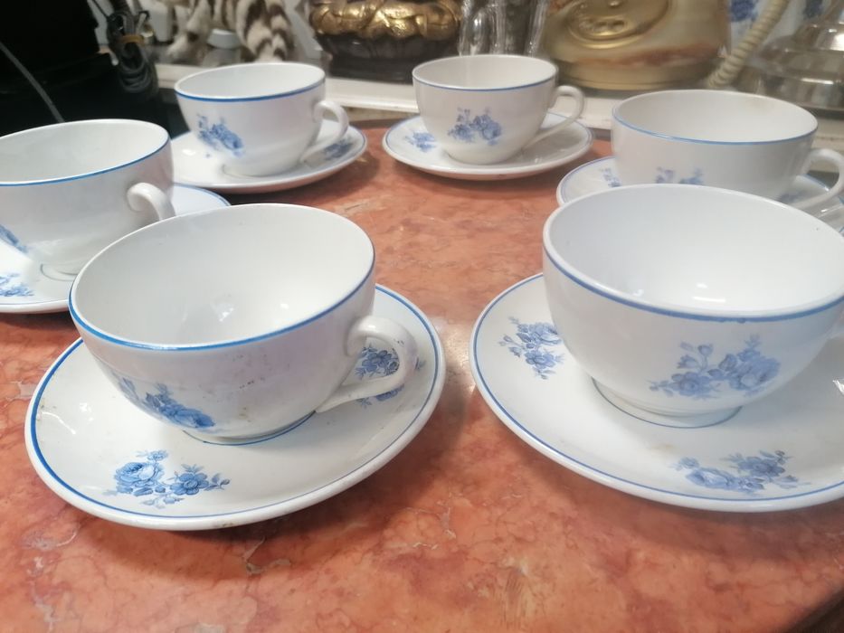 Conjunto de 6 chávenas de chá em faiança de Sacavém

A levantar em Lis