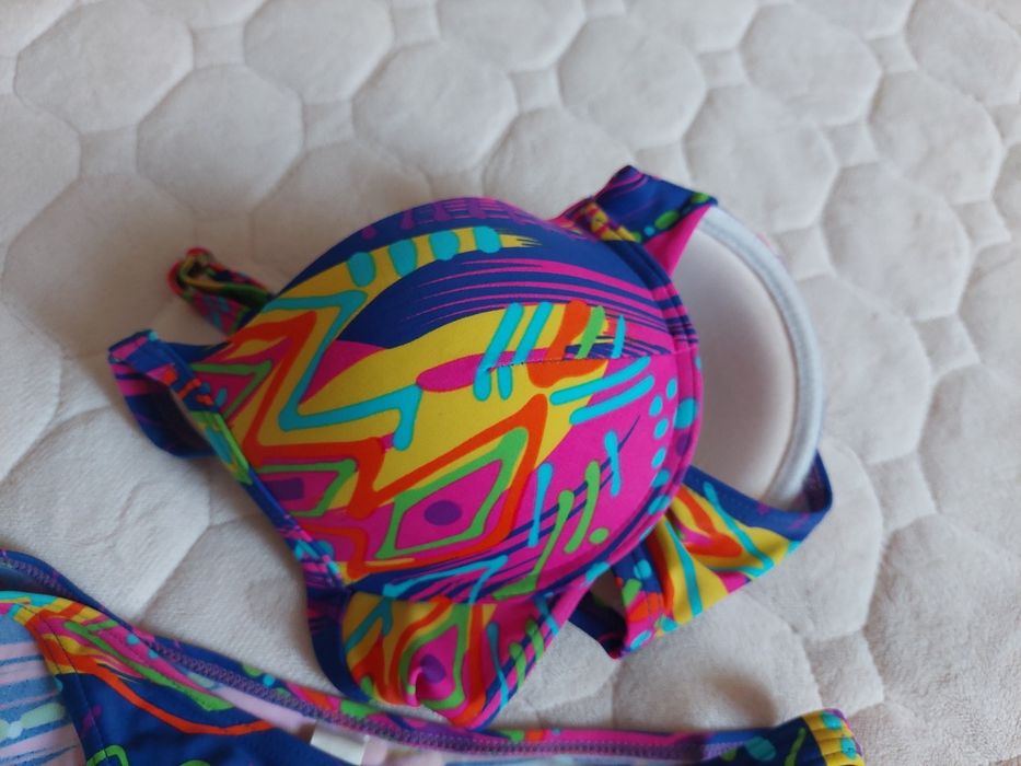 Жіночій роздільний купальник