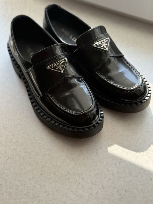 Продам туфлі нові