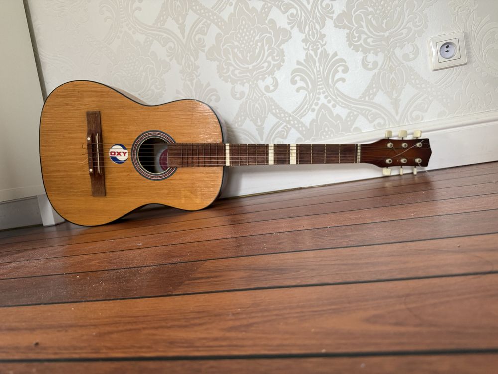 Piękna klasyczna gitara Akustyczna Polskiej firmy Defil