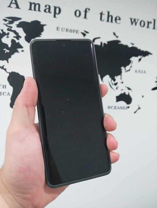 Xiaomi Redmi Note 13 Pro +