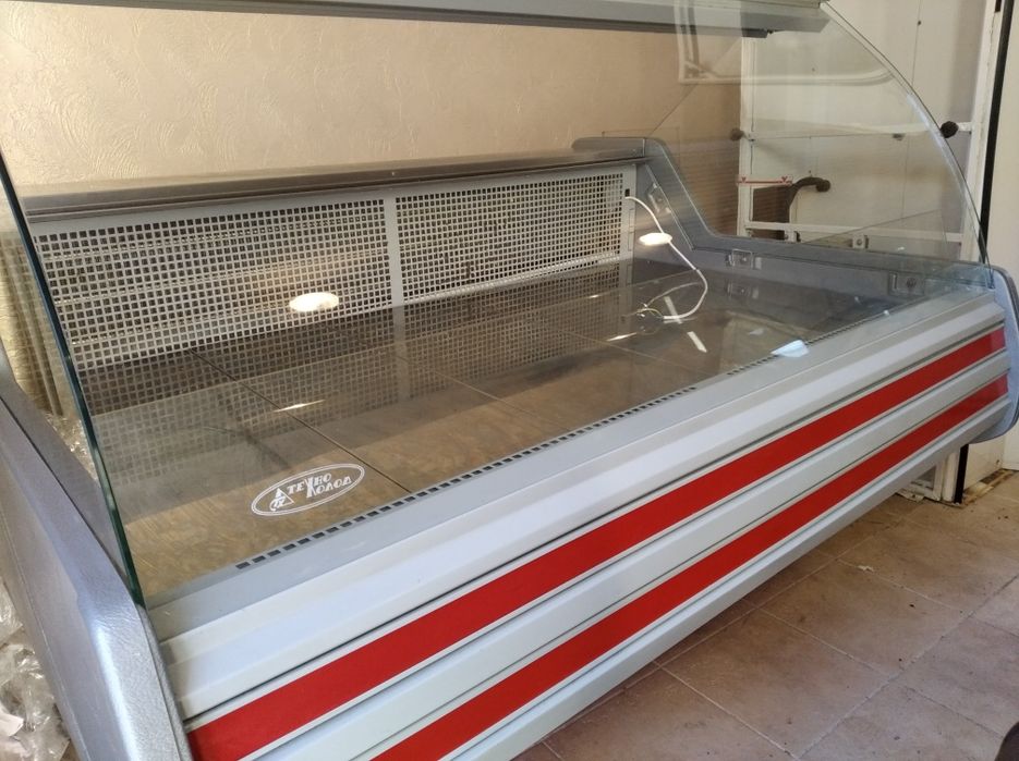 Холодильна вітрина 1.3м, 1.55м, 1.85м, 2м, 2.4м, 3м