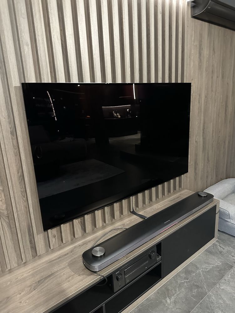 LG OLED 77W8 Soundbar