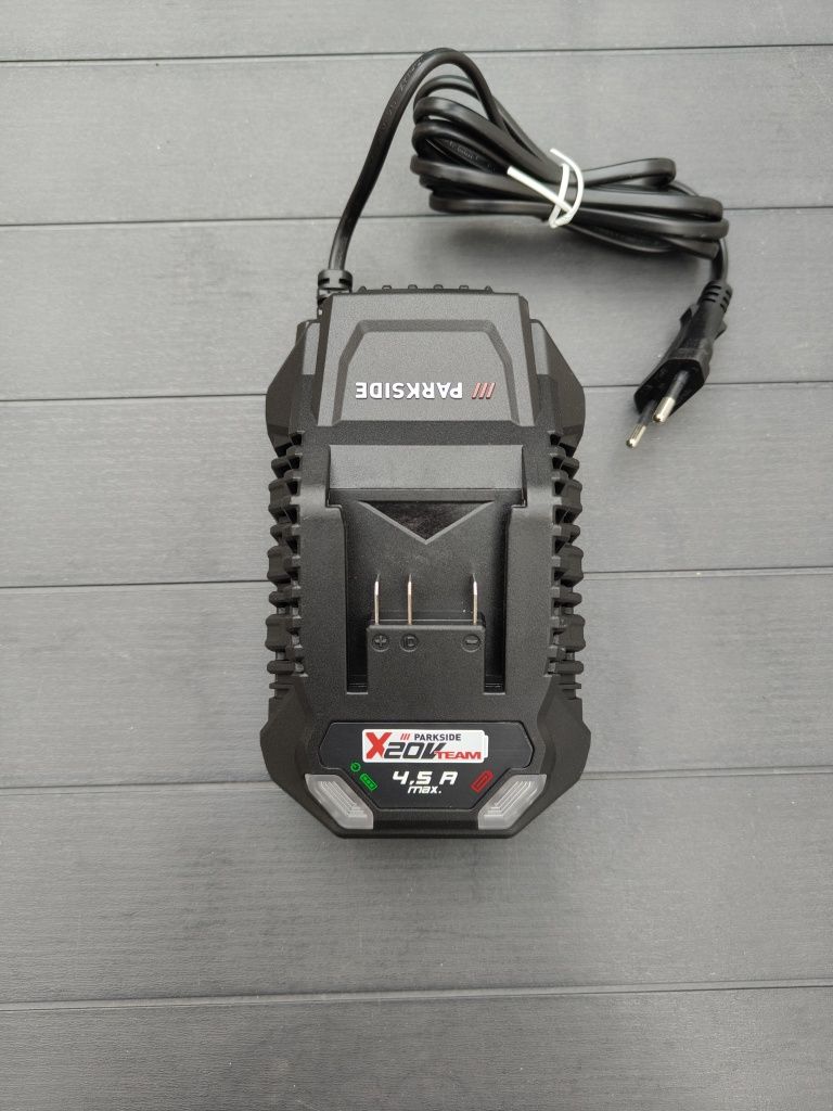 Ładowarka Parkside 20V 4.5A