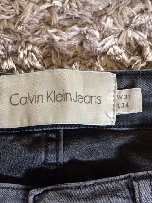 Calça Calvin Klein