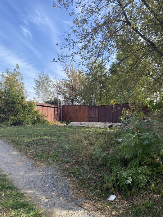 Продам членство у гаражному кооперативі "Кристал"