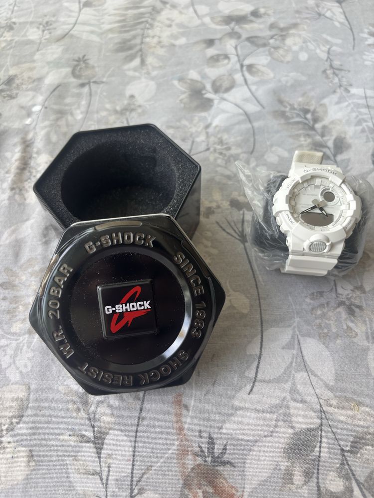Продам годинник CASIO G-SHOCKGBA-800