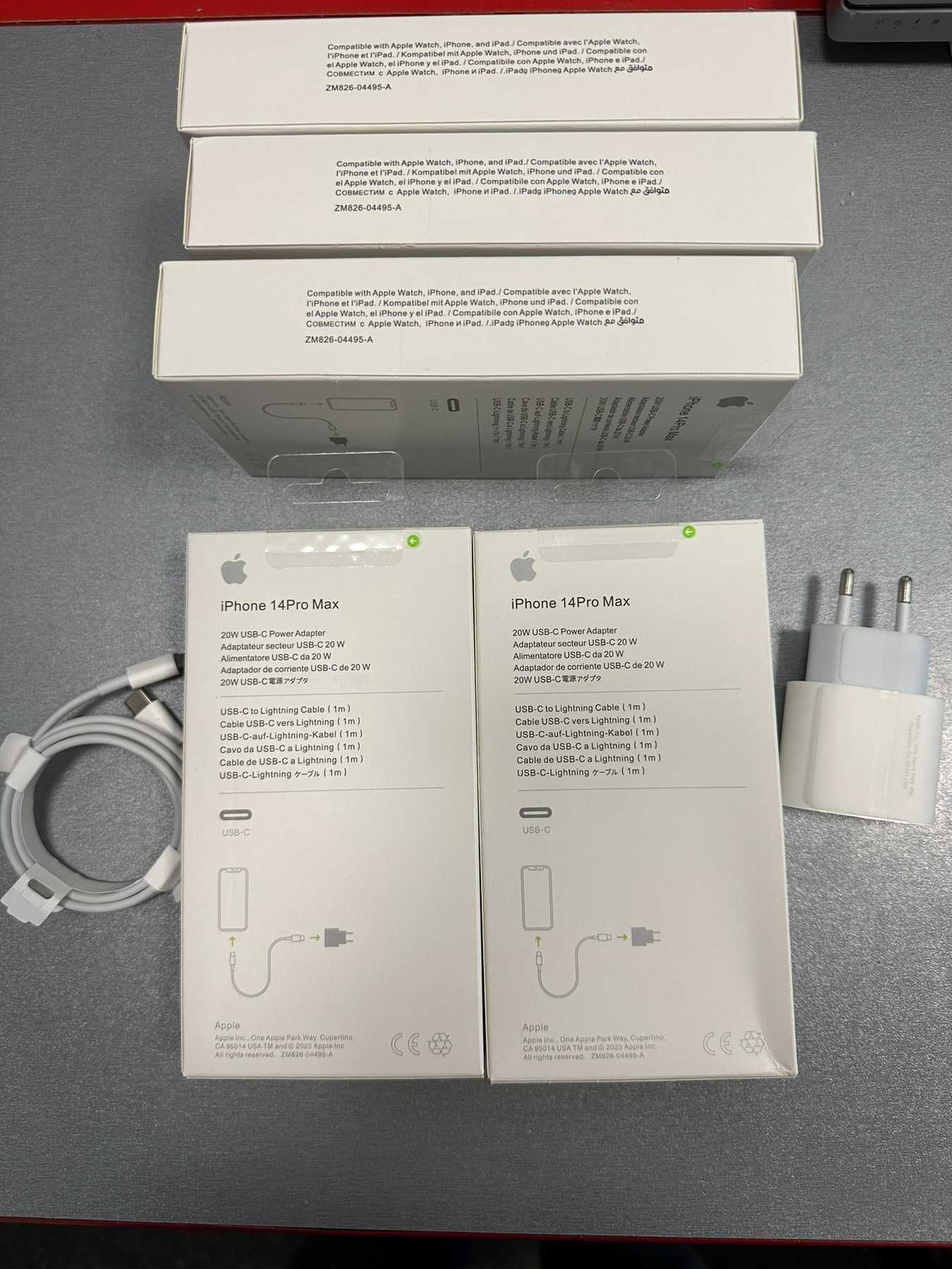 Зарядка СЗУ для  Apple USB-C A2347 20W MHJE3ZM+ кабель