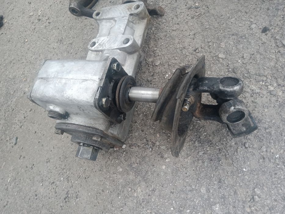 Рулевой механизм,колонка,на ВОЛГУ 3110,31105