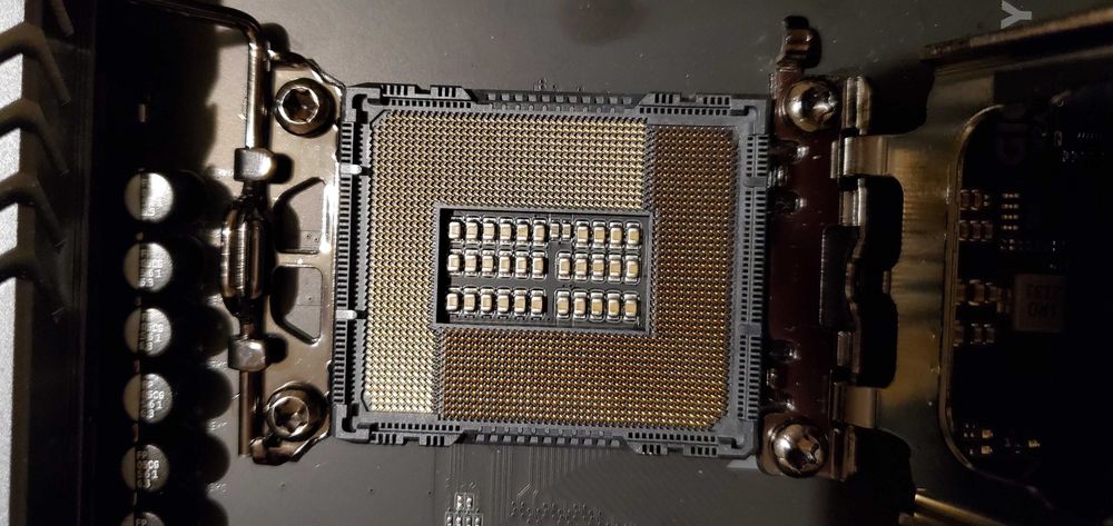 Гарантія  Топова материнка Gigabyte Z690 Aorus Elite DDR4 + ОЗУ