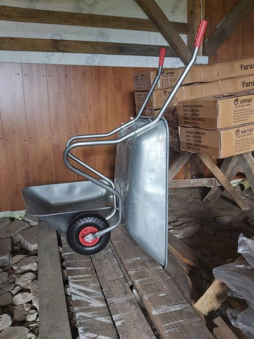 Тачка садова нова