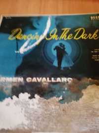 Disco LP Dancing in the Dark de Carmem Cavallaro