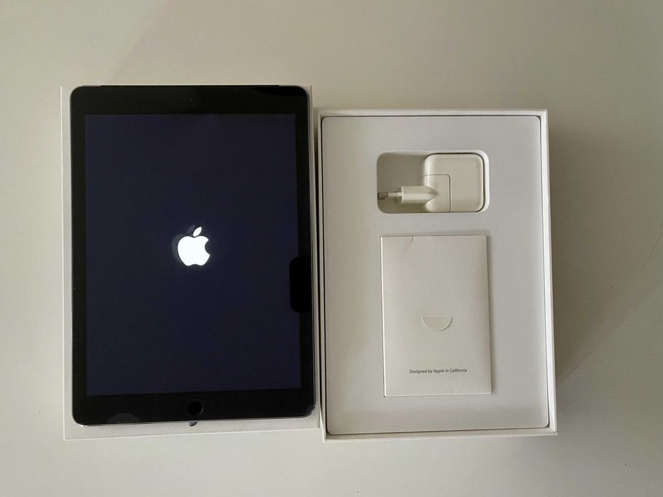 Apple iPad Air 2 16GB + etui -IDEALNY-