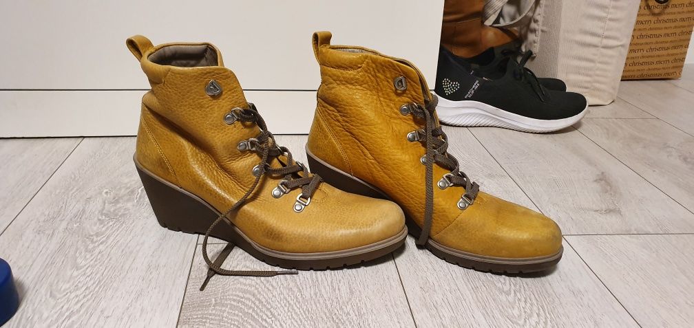 ECCO botki na koturnie damskie rozmiar 41 wkładka 27,5cm