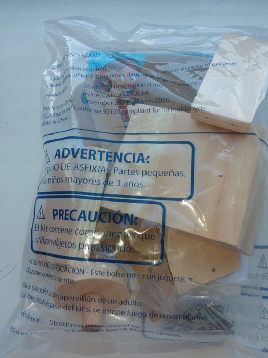 Дерев'яний конструктор, новий, в упаковці.