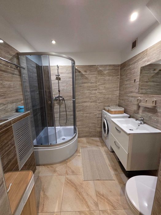 Katowice Tysiąclecia – kawalerka z balkonem i sypialnią, 38 m2