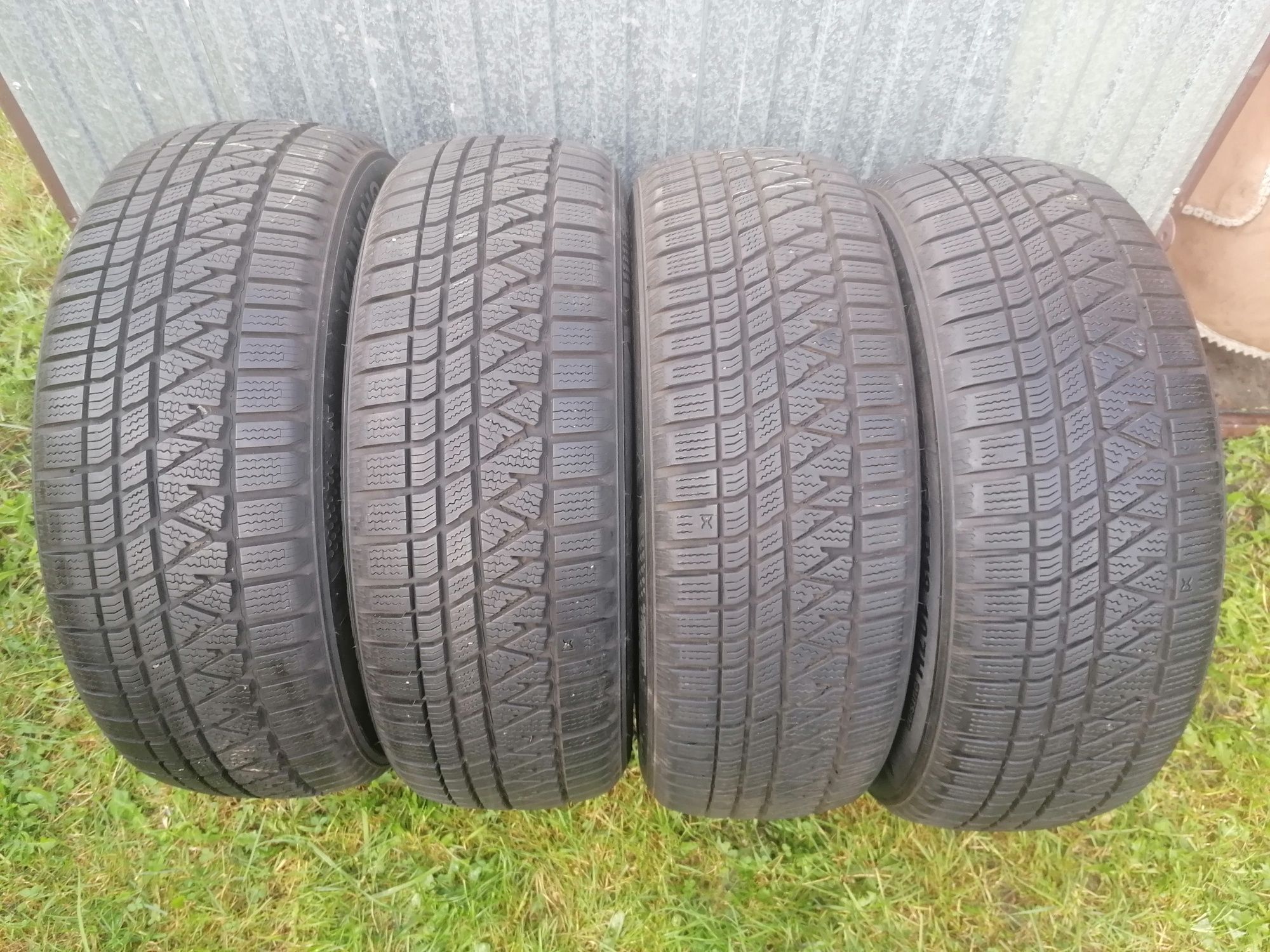 4 szt 235/60 r 18 Opony zimowe Kumho WinterCraft wp71