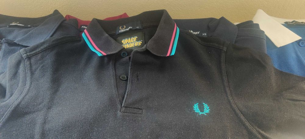 9 polos XS Fred Perry como novos