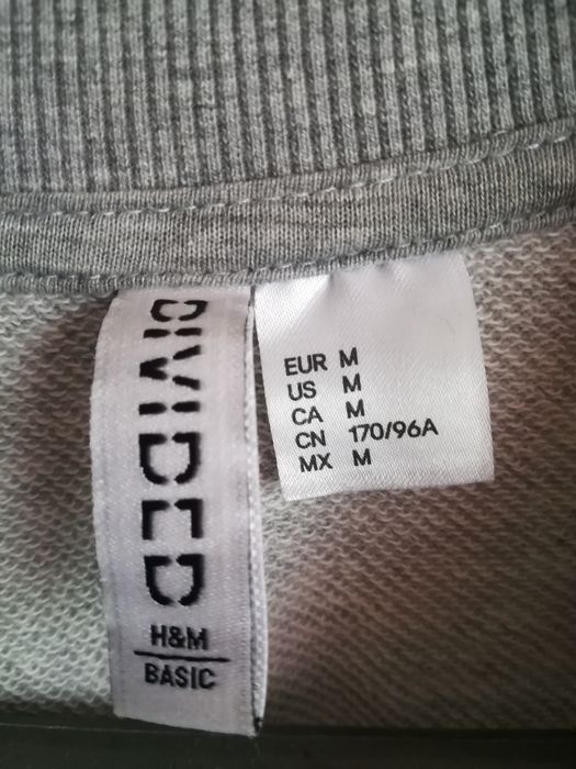 серый свитшот (толстовка) кофта, гольф divided H&M