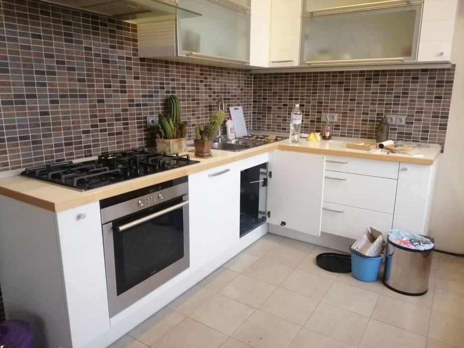 Продам кухню з технікою б.у в гарному стану