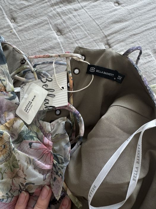 Нова сукня.