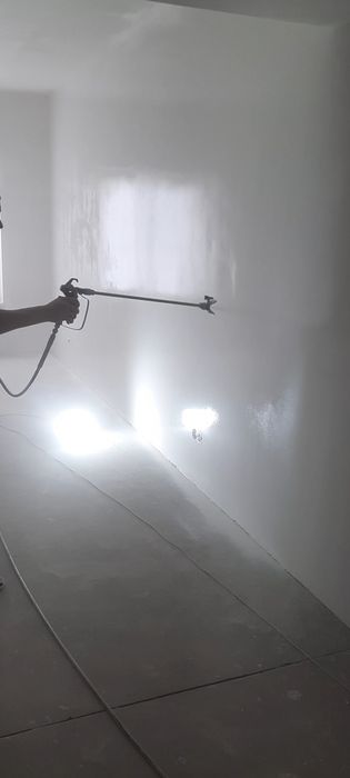 Фарбування безповітряним агрегатом graco 490